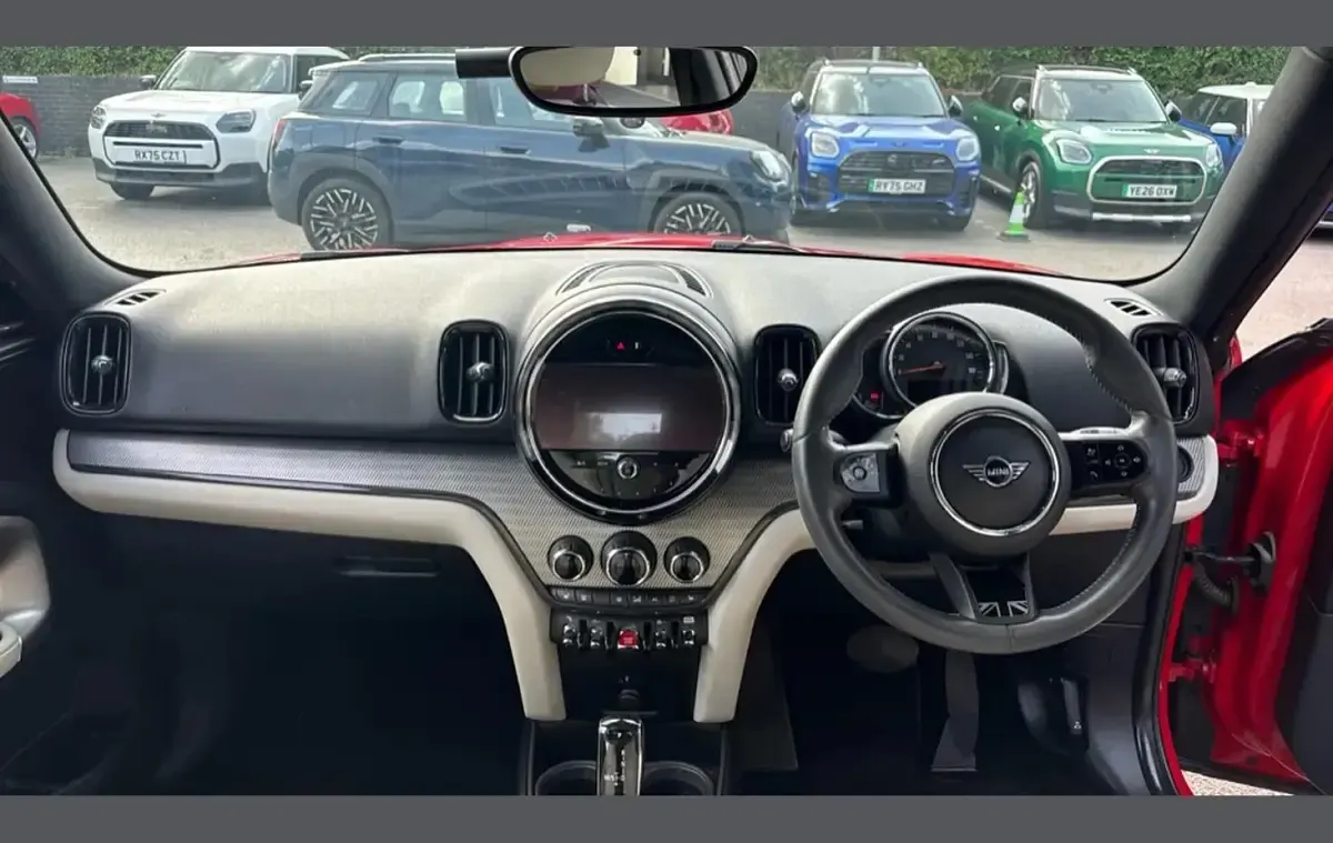 Used Mini Cooper Countryman Exclusive 134 HP (98 kW) 2022 Red SUV