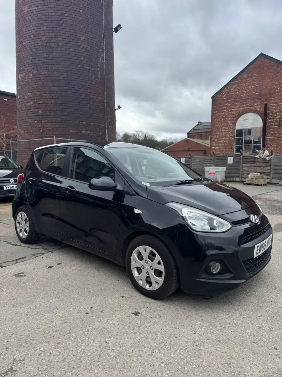Used Hyundai i10 SE 87 HP (63 kW) 2015 Black Hatchback