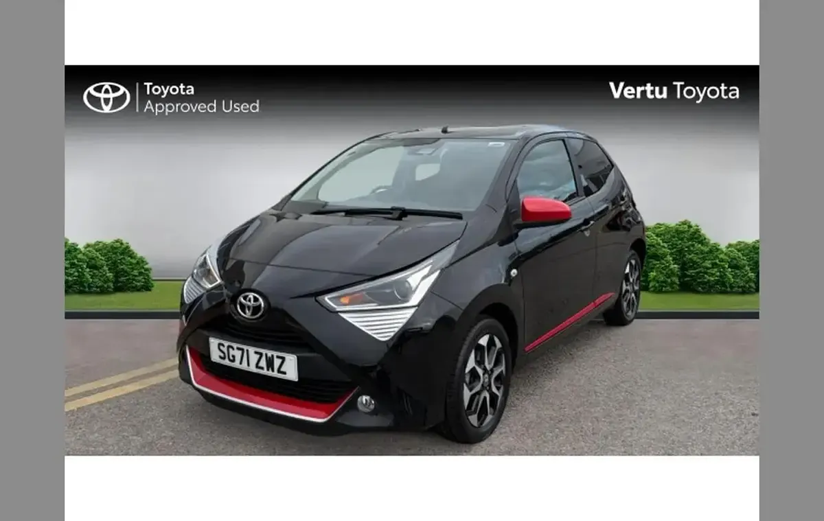 Used Toyota Aygo Trend 72 HP (52 kW) 2021 Black Hatchback