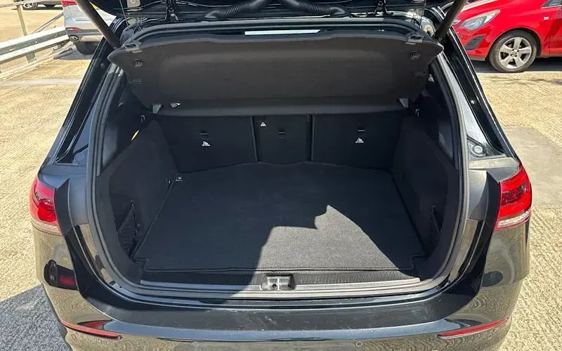 Used Mercedes B200 AMG line 163 HP (119 kW) 2022 Hatchback