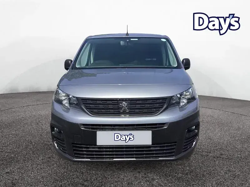 Used Peugeot Partner S 131 HP (96 kW) 2020 Grey MPV
