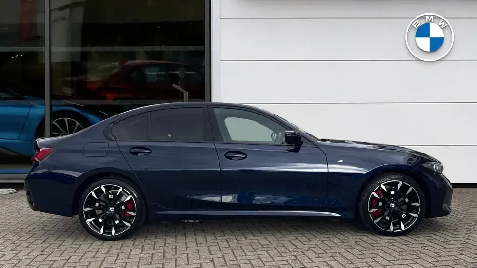 Used BMW 330 M Sport 288 HP (211 kW) 2025 Blue