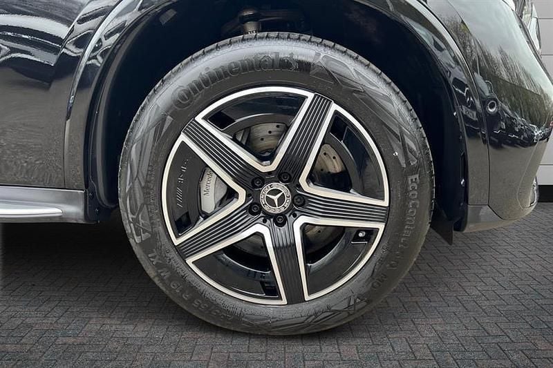 Used Mercedes GLC300e AMG line 313 HP (230 kW) 2025 Black Estate