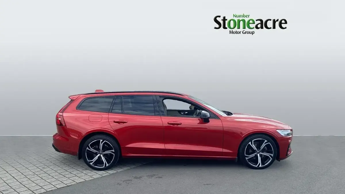 Used Volvo V60 Ultimate 2023 Red Estate