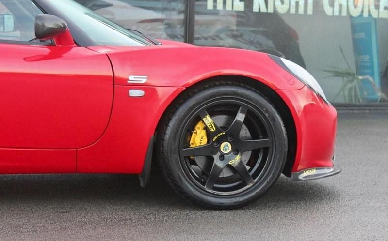 Used Lotus Elise 134 HP (98 kW) 2006 Red Cabriolet