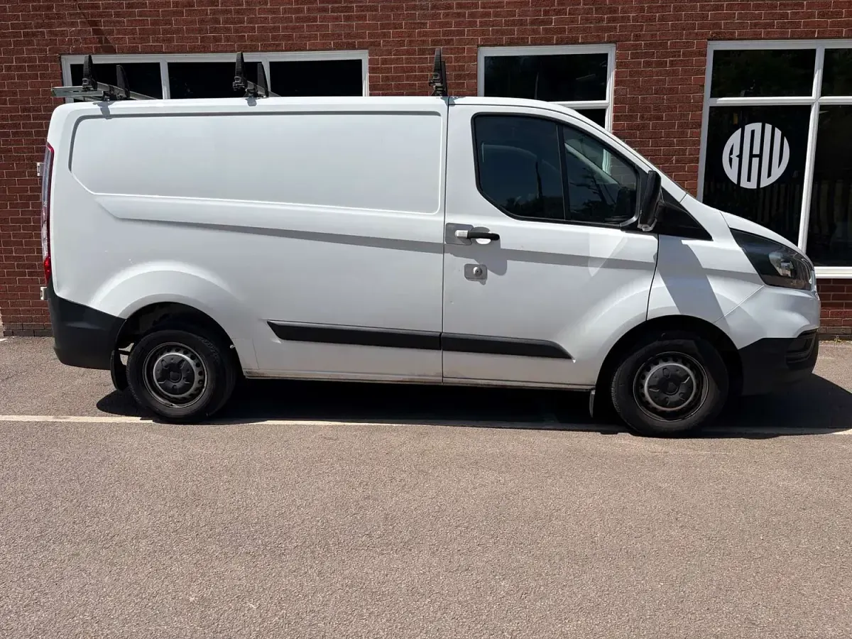 Used Ford Transit Custom 2019 White Van