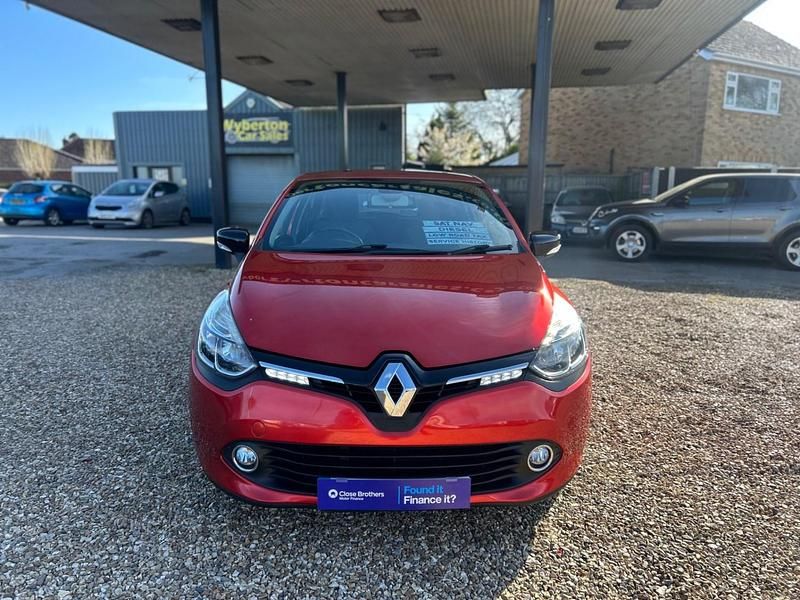 Used Renault Clio IV Dynamique 2014 Red Hatchback