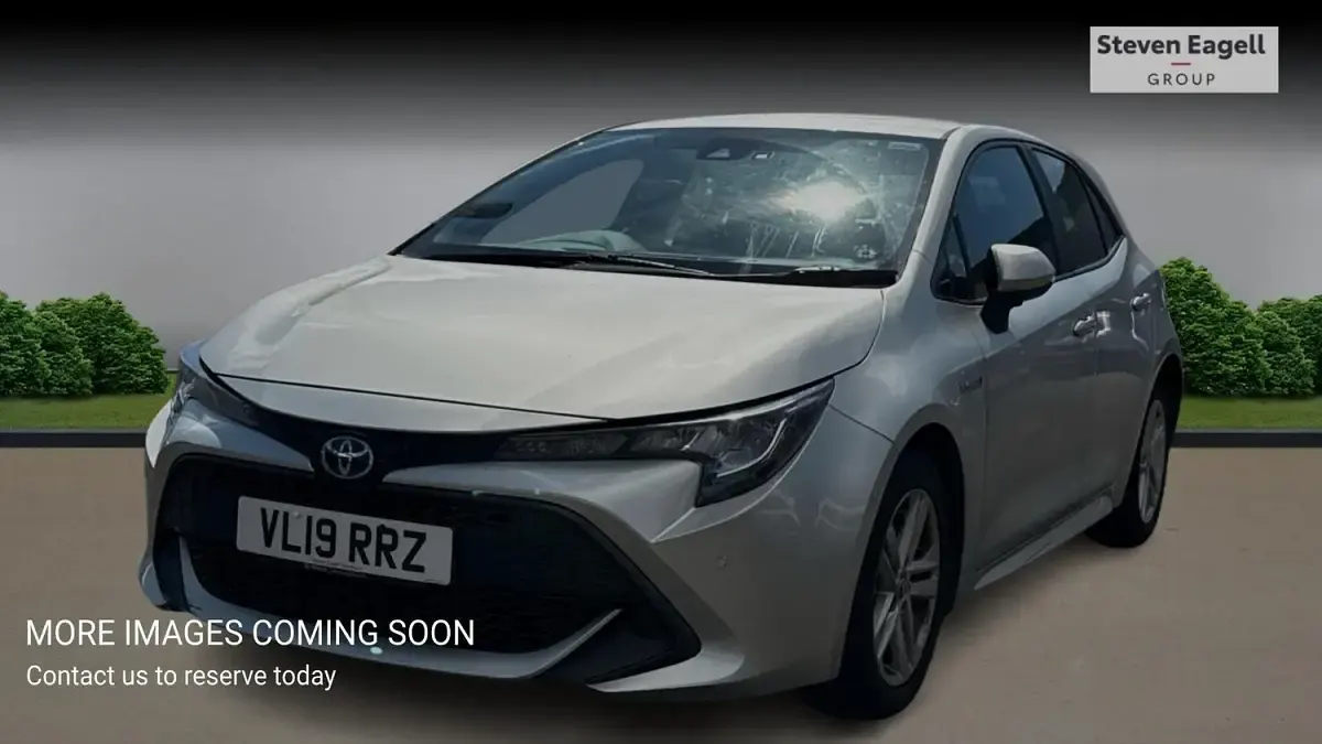 Used Toyota Corolla 122 HP (89 kW) 2019 Silver Hatchback