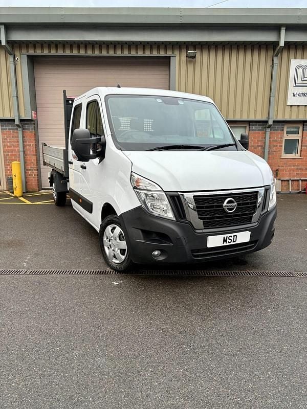 Used Nissan Interstar Tekna 145 HP (106 kW) 2022 White Van