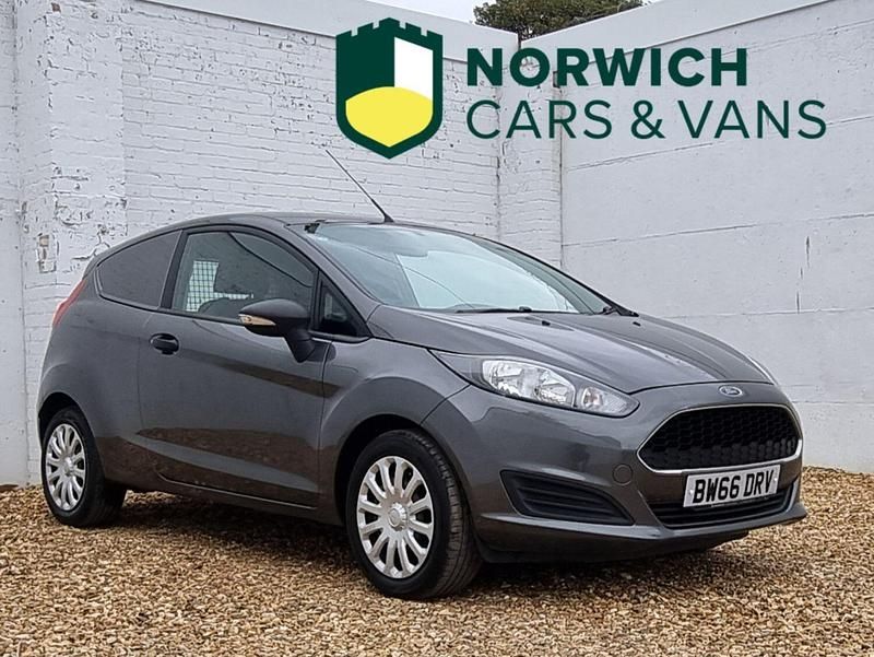 Grey Used 2016 Ford Fiesta Hatchback | £3,980 (A bit pricey) - Image 1/3