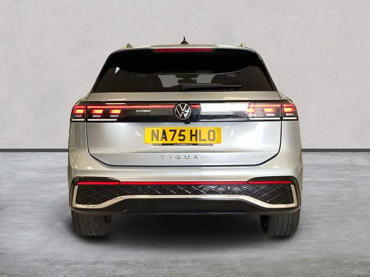 Used VW Tiguan R-line 150 HP (110 kW) 2025 Silver SUV