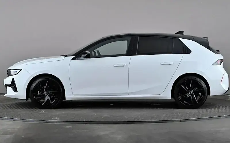 Used Vauxhall Astra 131 HP (96 kW) 2026 Hatchback