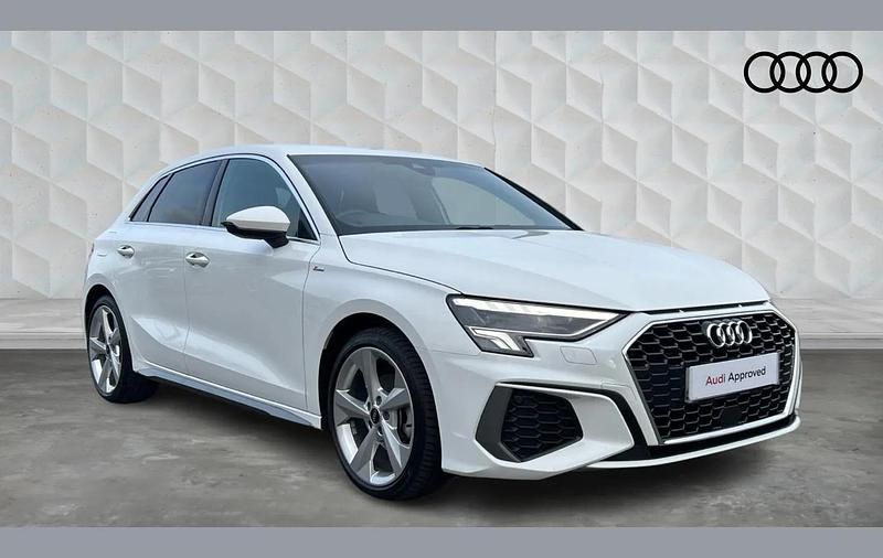 Used Audi A3 S-Line 147 HP (108 kW) 2024 White Hatchback