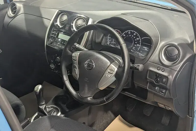 Used Nissan Note Acenta 80 HP (58 kW) 2016 Blue Hatchback