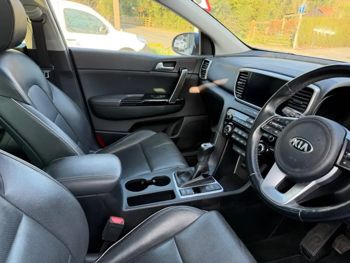 Begagnad Kia Sportage 130 HK (95 kW) 2020 Blå SUV