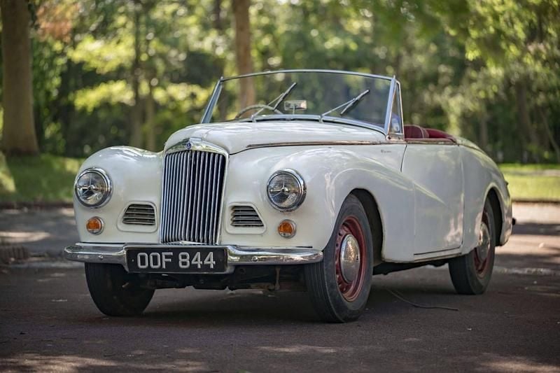 White Used 1953 Sunbeam Alpine Cabriolet | £15,000 - Image 1/3