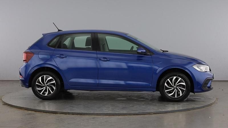Used VW Polo Life 95 HP (69 kW) 2022 Blue Hatchback