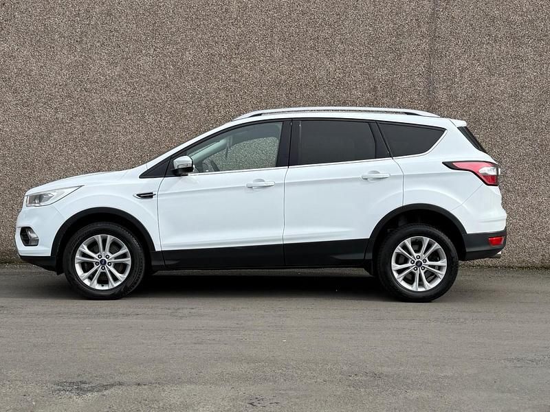 Used Ford Kuga Titanium 120 HP (88 kW) 2017 White SUV