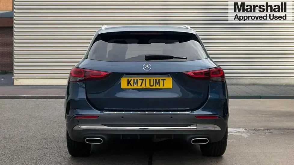Used Mercedes GLA200 Executive 150 HP (110 kW) 2021 Blue SUV