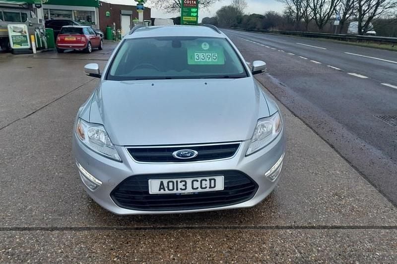 Used Ford Mondeo Business Edition 163 HP (119 kW) 2013 Silver Estate