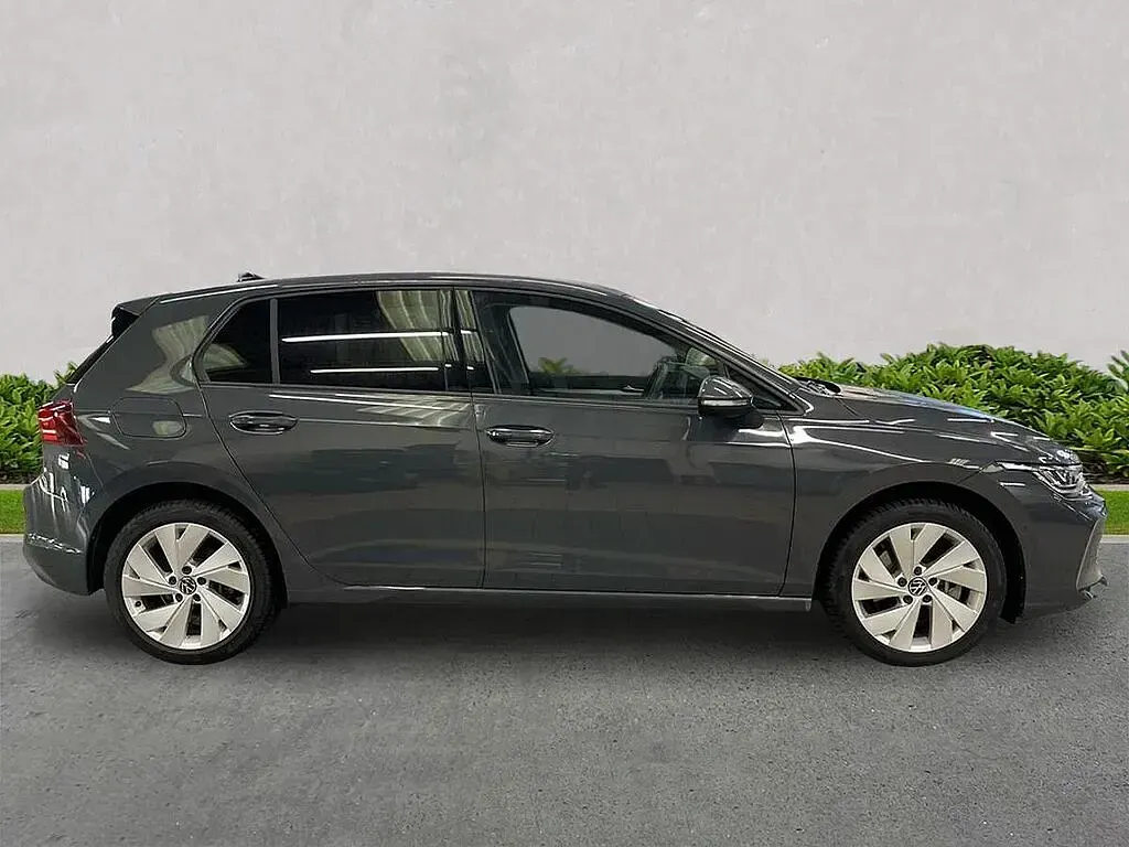 Used VW Golf VIII 204 HP (150 kW) 2025