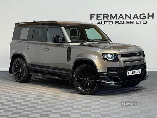 Silver Used 2023 Land Rover Defender SE Dynamic SUV | £58,790 (A bit pricey) - Image 1/4