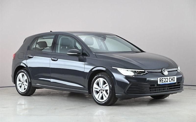 Second-hand VW Golf VIII Life 131 CP (96 kW) 2024 Hatchback