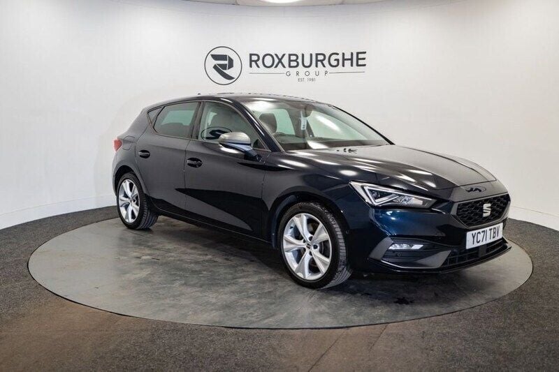 Blue Used 2021 Seat Leon FR Hatchback | £14,995 (Fair price) - Image 1/4