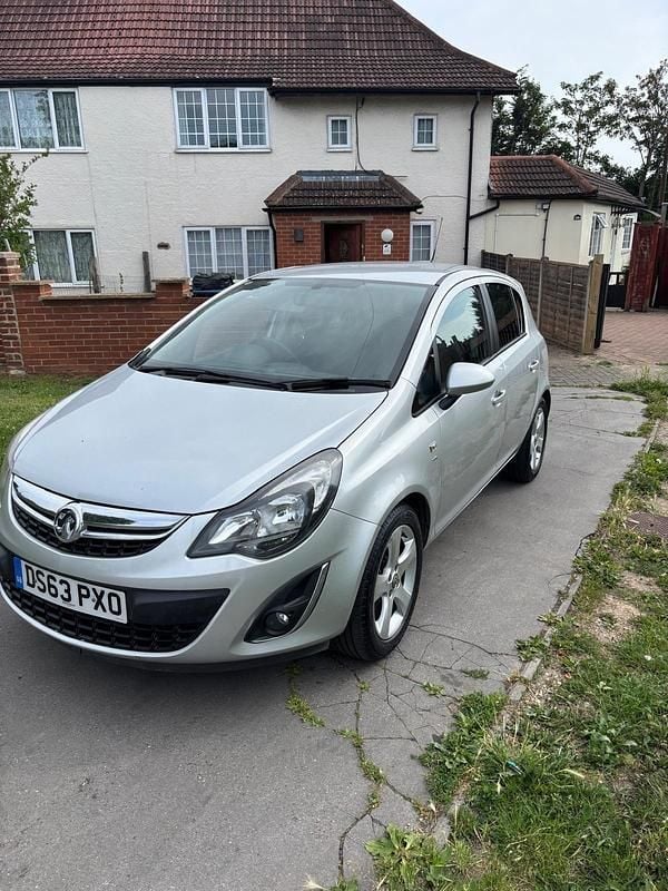 Silver Used 2013 Vauxhall Corsa Hatchback | £1,495 (Super price) - Image 1/4