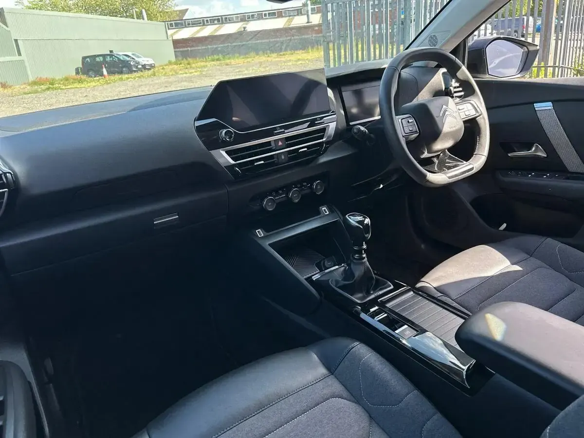 Used Citroën C4 PureTech 130 HP (95 kW) 2023 White SUV