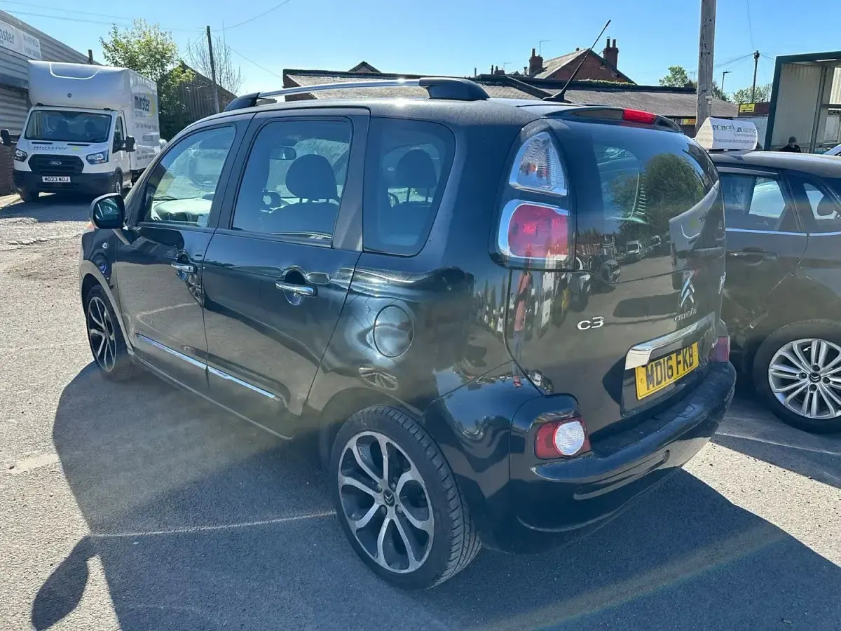 Używany Citroën C3 Picasso Platinum 2016 Czarny Minivan