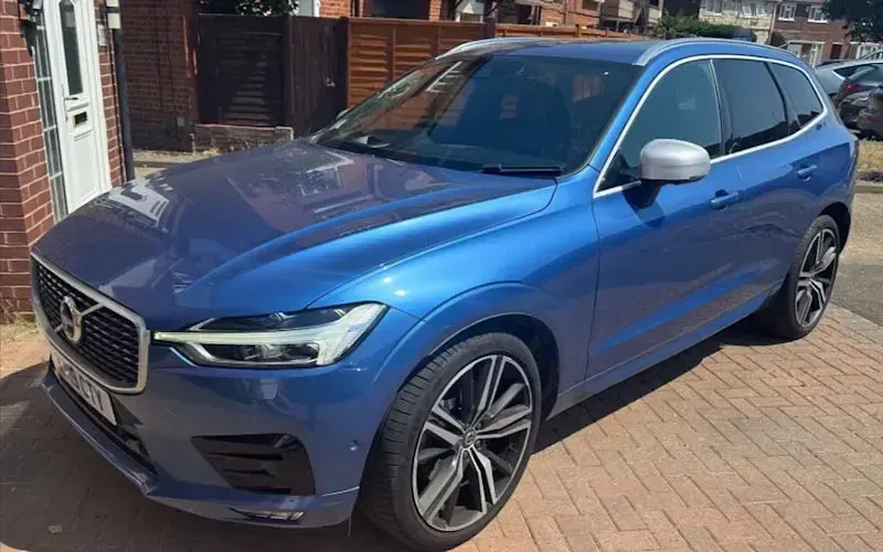 Used Volvo XC60 R-Design Pro 250 HP (183 kW) 2019 SUV