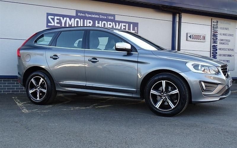 Used Volvo XC60 R-Design 190 HP (139 kW) 2017 SUV