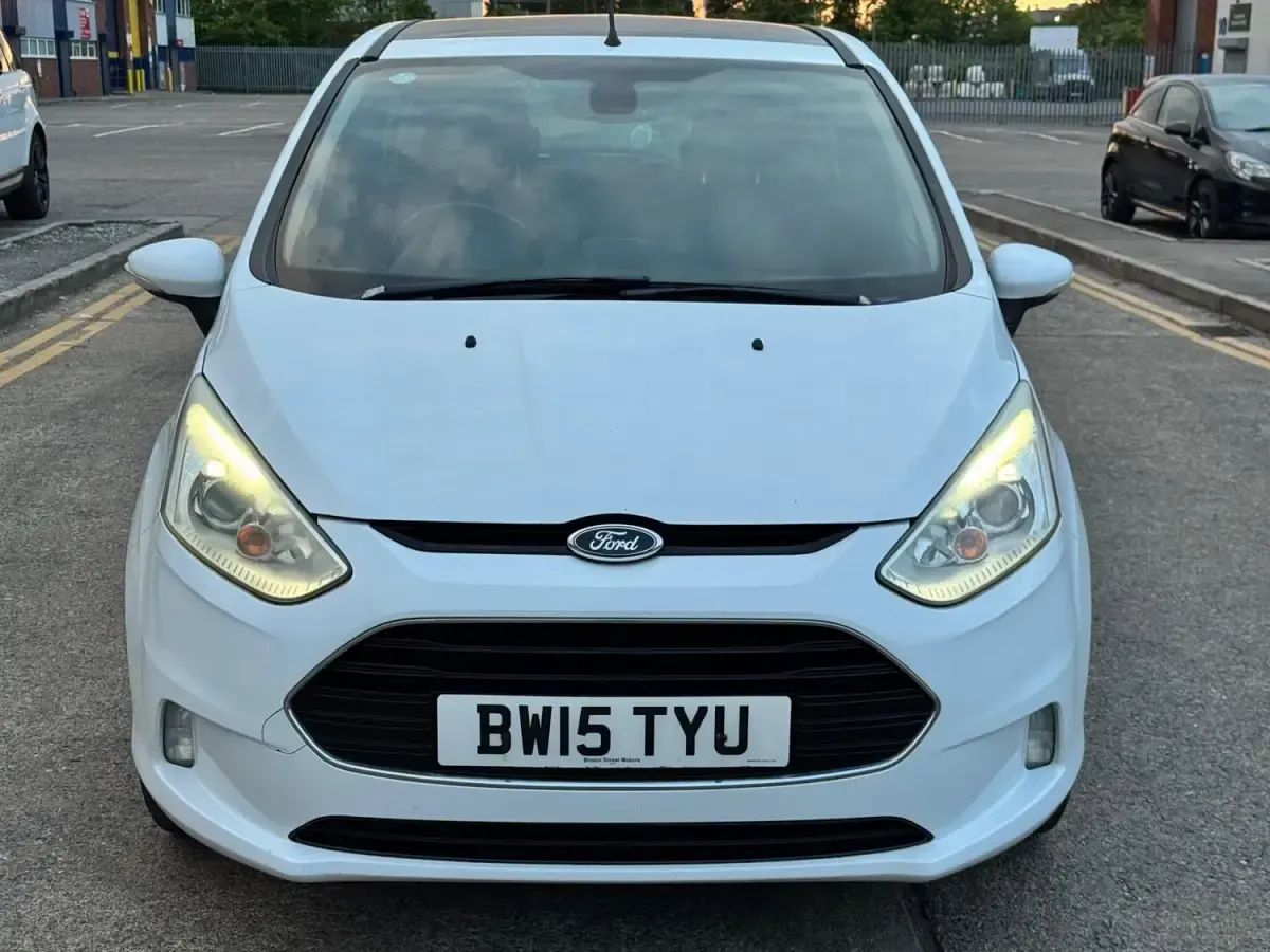 Usado Ford B-MAX Titanium X 2015 Branco Monovolume