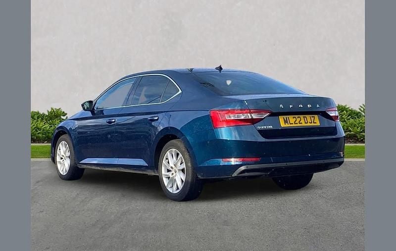 Used Skoda Superb SE Technology 147 HP (108 kW) 2022 Blue Hatchback