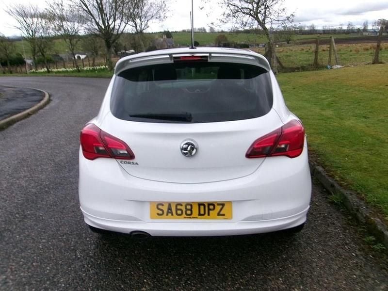 Second-hand Vauxhall Corsa SRi 90 CP (66 kW) 2018 Alb Hatchback