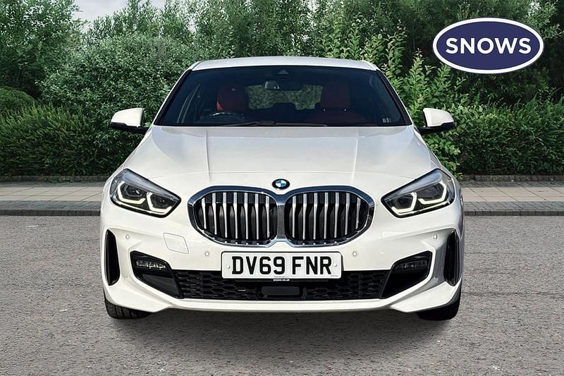 Used BMW 118 M Sport 140 HP (102 kW) 2019 White Hatchback