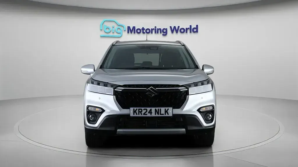 Usado Suzuki SX4 S-Cross 129 HP (94 kW) 2024 Prateado SUV