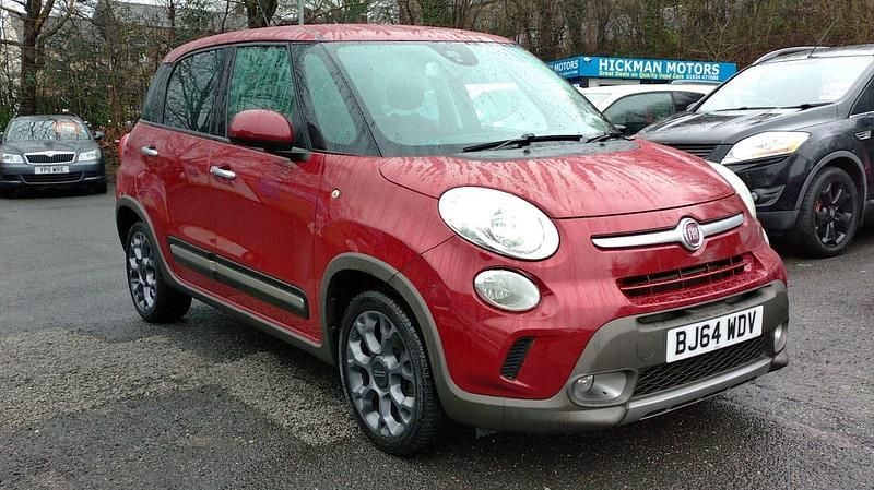 Used Fiat 500L Trekking 95 HP (69 kW) 2014 Red MPV