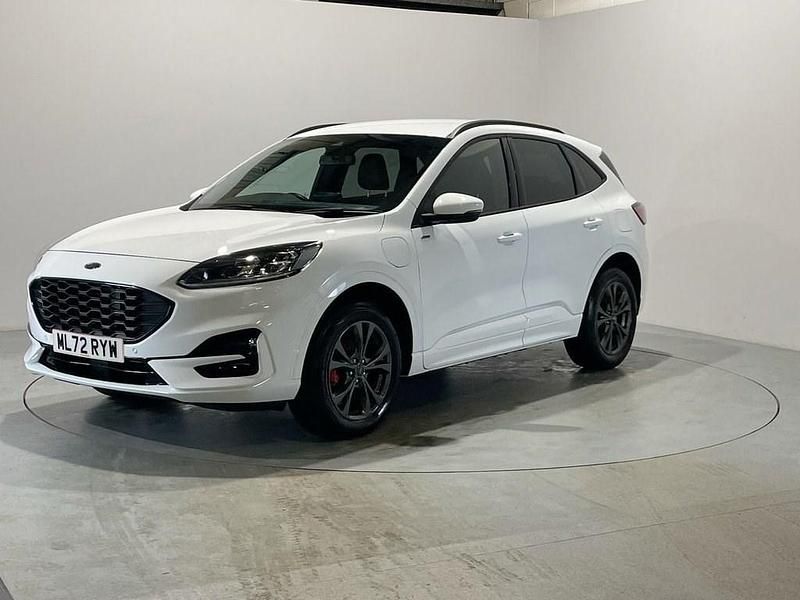 Used Ford Kuga ST-Line 225 HP (165 kW) 2022 White SUV