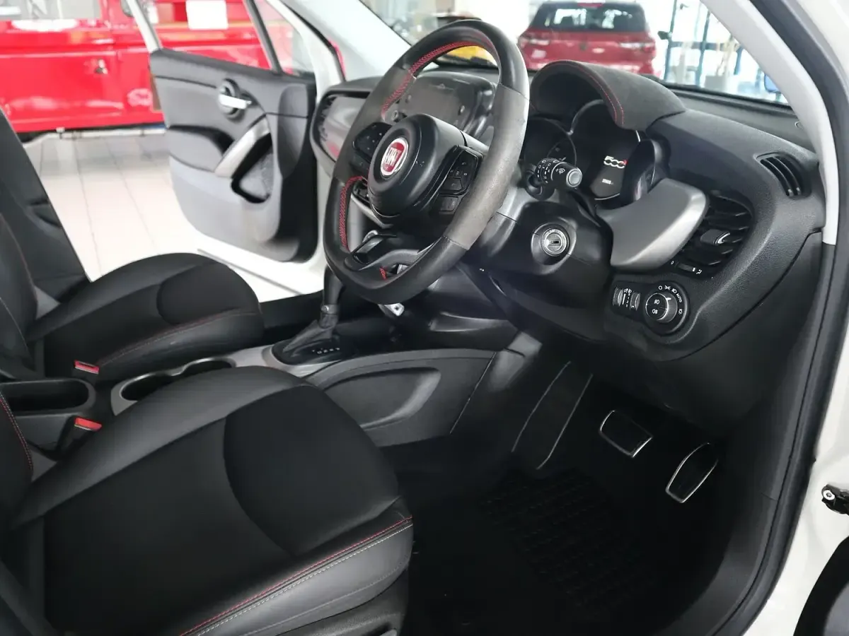 Used Fiat 500X Sport 130 HP (95 kW) 2022 Ice white pastel SUV