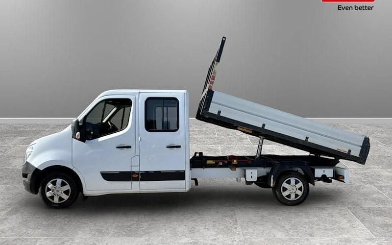 Used Nissan Interstar Tekna 145 HP (106 kW) 2023 Van