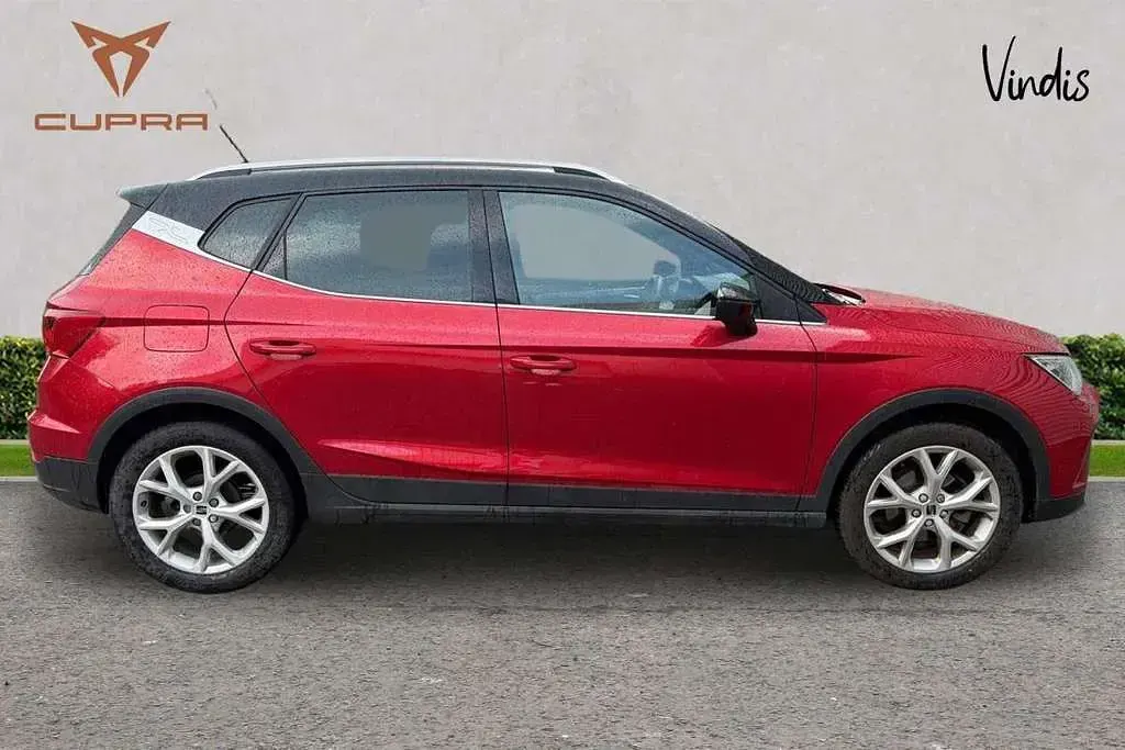 Used Seat Arona FR 108 HP (79 kW) 2023 Red SUV
