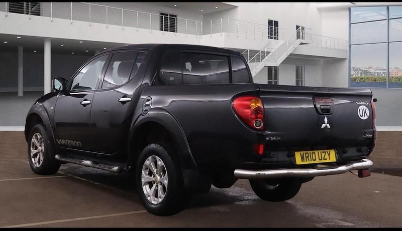 Used Mitsubishi L200 Warrior 176 HP (129 kW) 2010 Black Pickup