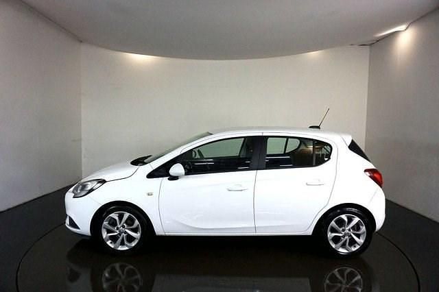 Used Vauxhall Corsa 75 HP (55 kW) 2019 White Hatchback
