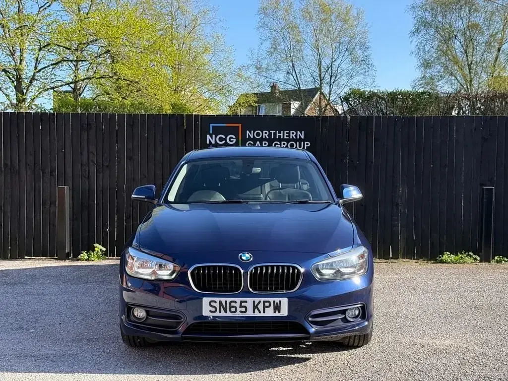 Usado BMW 116 Sport Line 2015 Azul Utilitario
