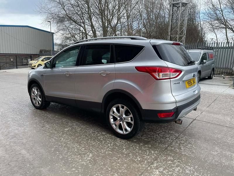 Used Ford Kuga Zetec 150 HP (110 kW) 2016 Silver SUV