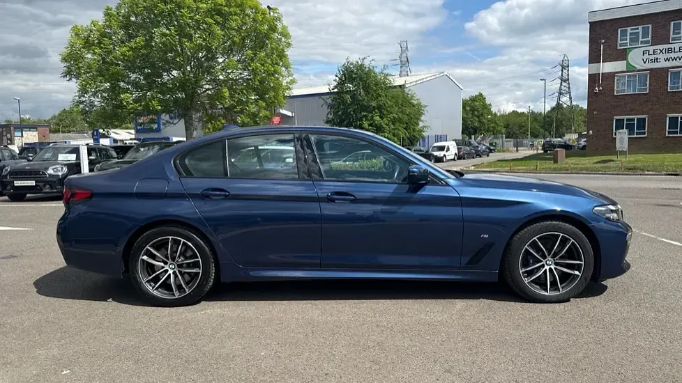 Usado BMW 530e M Sport 288 HP (211 kW) 2020 Azul