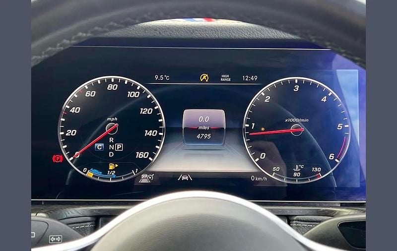 Used Mercedes G400 AMG Line Premium Plus 325 HP (239 kW) 2024 Black SUV