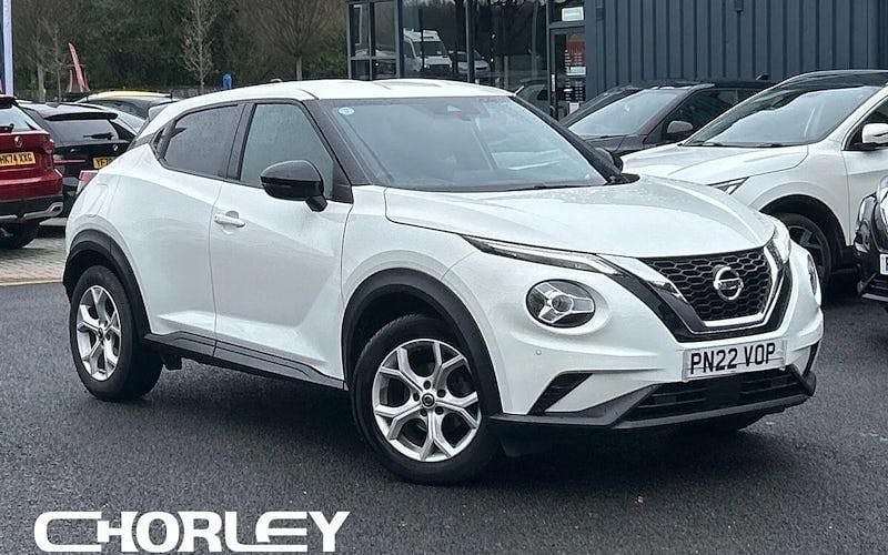 Used Nissan Juke N-Connecta 114 HP (83 kW) 2022 White SUV
